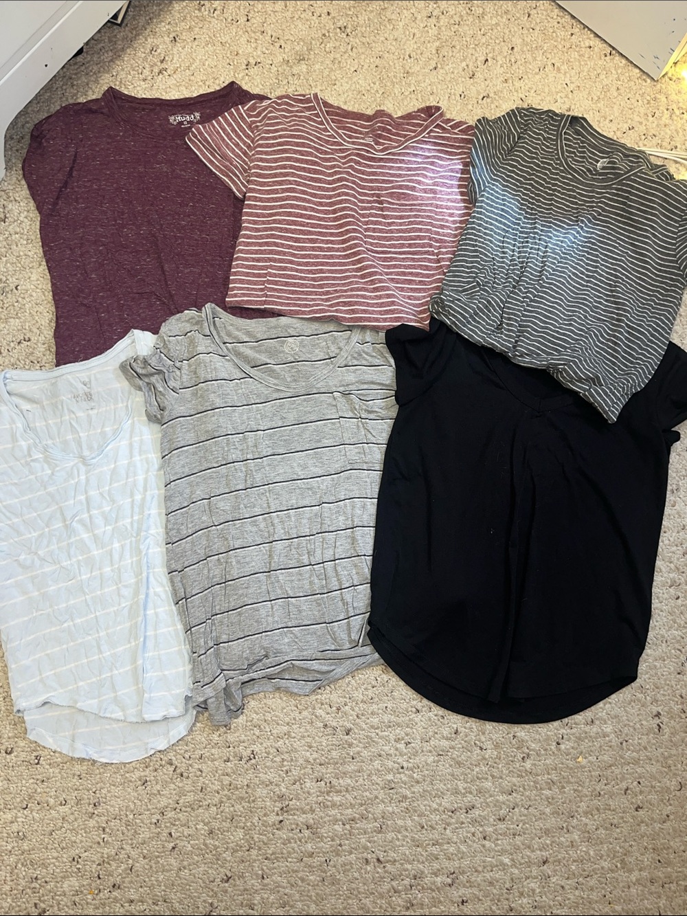 Women’s t shirt bundle! 6 tops total!